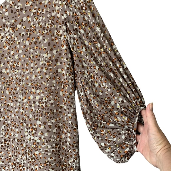 Entro taupe mauve gray leopard print shift dress with‎ peasant sleeve. Size M - Picture 5 of 10